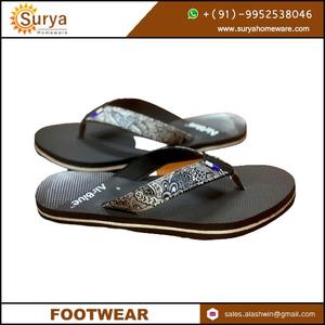 Sandalias cómodas transpirables de nuevo diseño antideslizantes con suela de EVA de alta calidad para zapatillas de mujer para la temporada de primavera - Product Image 5