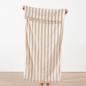 Toalla de Playa Turca Rústica Premium con Rayas Caramelo, 100% Algodón Peshtemal, 40x70 pulgadas - Product Image 1