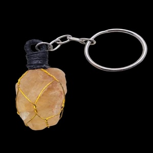 Porte-clés en pierre précieuse citrine brute sculptée, figurine gravée motif amour, respectueuse de l'environnement, décoration pour mariage, vacances et maison, Gujarat - Product Image 4