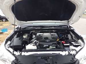 Usado 2017 T * oyota Hilux - Product Image 4