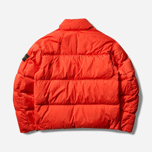 Restez au chaud et stylé cet hiver Notre doudoune à capuche pour homme haut de gamme avec des matériaux de haute qualité fabriqués sur le devant de la rue - Product Image 2