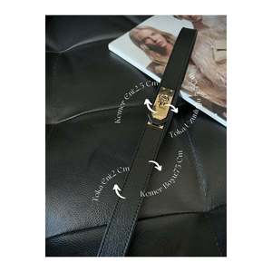 Ceinture élastique fine pour femme avec boucle, adaptée aux pantalons, vestes, chemises et robes. - Noir - Product Image 1