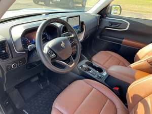 Ford Bronco Sport Heritage Limited AWD SUV 2023, moteur turbo 4.1-6L, transmission automatique, 300-400 ch, 500 Nm de couple, toit ouvrant, LED - Product Image 5