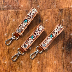 Porte-clés en cuir élégant sculpté à la main Porte-clés en cuir imprimé floral en relief Accessoires en cuir outillé Porte-clés mignons - Product Image 2