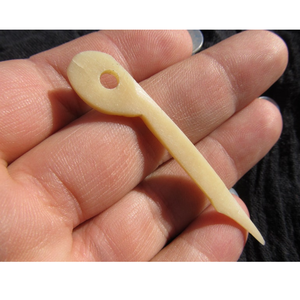 Carpeta de huesos Estilo medieval Hueso Nail Pick - Product Image 1