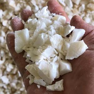 Liquide de sulfate d'aluminium de qualité industrielle 17-18% Solution pour le traitement de l'eau par galvanoplastie et les applications de traitement de surface - Product Image 1