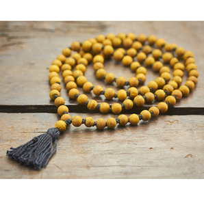 Madera Mala joyería 8MM cuentas de madera oscura muñeca budista tibetana Mala pulsera para uso hecho a mano con venta - Product Image 1
