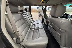 Lexus LX 470 Usado en Buen Estado, Año 2006, ~91400 Millas, Motor V8 de 4.7 Litros, Tracción en las Cuatro Ruedas, Recién Servido - Product Image 5