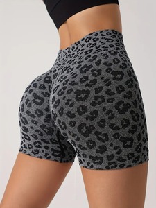 Pantalones cortos de yoga con estampado de leopardo de cintura alta para mujer-Ropa deportiva elástica y cómoda para entrenamientos, mezcla de nailon elástica, pantalones de yoga - Product Image 2