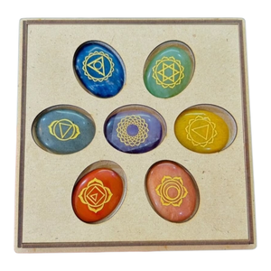 Juego de Siete Chakras Ovalados con Caja de Madera, Piedras de Palma de Cristal Natural Grabadas con Reiki, Preciosos Juegos de Siete Chakras. - Product Image 3