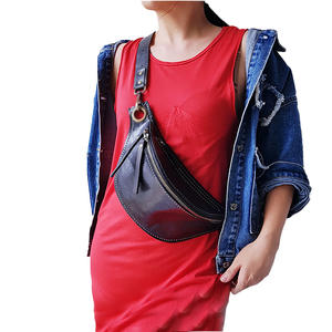 Riñonera de cuero genuino personalizada Unisex, bolsa de pecho impermeable con diseño cruzado, cierre de cremallera para un almacenamiento conveniente - Product Image 5