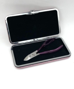 Alicates para Cutículas de Acero Inoxidable con Recubrimiento en Polvo Color Ciruela, Diseño Nuevo, Venta al Por Mayor, con su Propio Logotipo Personalizado, Instrumentos de Belleza - Product Image 4
