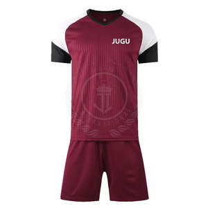 Conjuntos de Uniformes de Fútbol para Hombre Profesionales y Cómodos, de Secado Rápido, Transpirables, 100% Poliéster, Colores y Nombres de Equipos Personalizables - Product Image 1