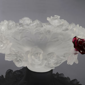 Plat à fruits décoratif en verre d'art Liuli blanc et rouge de haute qualité fait à la main, de style nordique, en forme de fleur, pour table à manger - Product Image 1