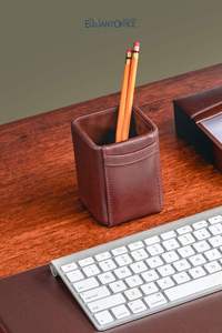 Estuche para Lápices de Cuero al por Mayor, Portaplumas de Estilo Clásico, Contenedor de Plumas Duradero y Moderno, Artículos de Mesa a Bajo Precio - Product Image 4