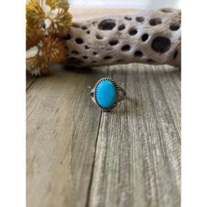 Bague statement en turquoise Kingman et argent sterling, fabrication artisanale Navajo, taille 8, pour un usage quotidien - Product Image 1