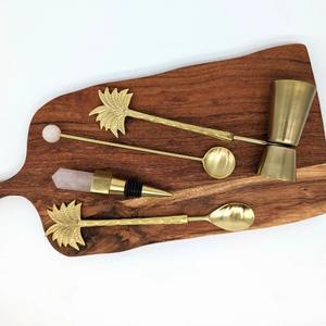 Ensemble d'outils de bar en laiton doré en forme de palmier élégant pour les bars de luxe, les clubs, les soirées cocktails et les occasions spéciales - Product Image 6
