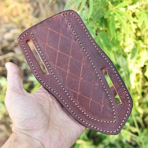 Fourreau de couteau en cuir fait main avec étui de couteau à lame fixe de conception gravée léopard pour une utilisation en cuisine - Product Image 3