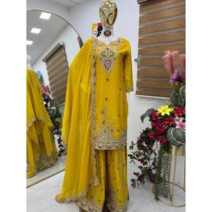 Nuevo Conjunto de Salwar Kameez y Dupatta de Diseñador para Fiesta, Reversible, Casual, para Todas las Temporadas, de Seda CHINON con Estampado Digital y Relieve - Product Image 1