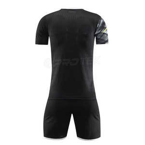 Ensemble de vêtements de football noirs personnalisés de haute qualité Uniforme de football à sublimation avec quantité minimale de commande bas Style élevé - Product Image 2