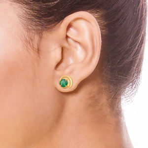 Boucles d'oreilles clous en argent sterling 925 plaqué or 18 carats avec onyx vert rond de 8 mm, serti à griffes, pierre de naissance, cadeau pour femme - Product Image 6