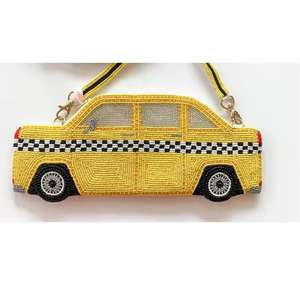 Pochette de fête perlée à la main de luxe embellissement de bouteille de Champagne élégant Style d'amour romantique taille de couleur personnalisable pour - Product Image 1