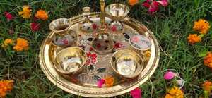 Meilleures ventes Ensemble de thali en laiton de qualité supérieure pour le temple familial Thali en laiton décoratif Articles de thali en laiton pour cadeau pour la décoration - Product Image 2