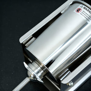 Remplisseuse à saucisses horizontale en acier inoxydable de style commercial, vente en gros directe d'usine, pour usage domestique, transformation alimentaire - Product Image 4