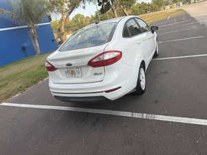 Auto Usado de Calidad a Precio Accesible, Ford Fiesta S 2015, Volante a la Izquierda - Product Image 5