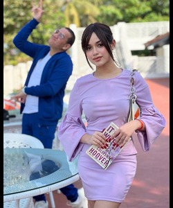 เดรสลำลองขนาดใหญ่พิเศษสำหรับผู้หญิงเสื้อผ้าสำหรับขายต่อ - Product Image 4