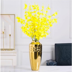 Vase Art Déco en Métal Fer Plaqué Or Vase à Fleurs Décoratif Géométrique Style Vintage pour la Décoration Intérieure Moderne - Product Image 1