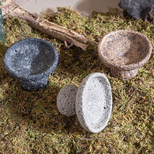 Tazón de Alimentación para Reptiles, Plato de Cerámica para Mascotas, Plato para Comida y Agua para Perros y Gatos, Antideslizante, Impermeable, Redondeado, Moderno, para Uso en Interiores, Capacidad de 300 ml - Product Image 1