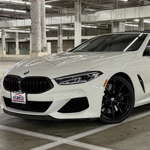 BMW M850i xDrive Convertible 2022 Usado en Buenas Condiciones - Product Image 1