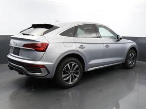 Audi Q5 Sportback Quattro Premium Plus 45 2024, Volante a la Izquierda, Automático, Cuero de Lujo, Cámara Trasera, Motor de 8L, Techo de Aluminio - Product Image 2