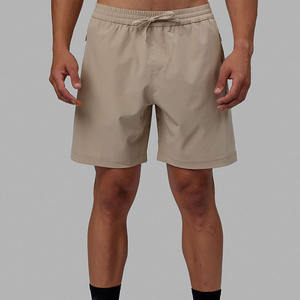 Maillot de football personnalisé de haute qualité pour hommes avec short de rue gris respirant Dernier style décontracté Service OEM disponible - Product Image 1