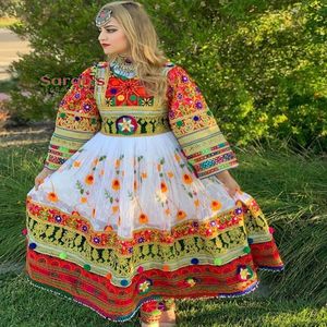 Robe longue style maxi bleu foncé pour femme, tarif de gros, idéale pour un mariage ou une fête, robe afghane traditionnelle. - Product Image 3