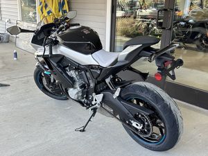 Oferta de Calidad: Motocicleta Deportiva 675SS 2026 Nueva, 675cc, con 3 Años de Garantía - Product Image 5