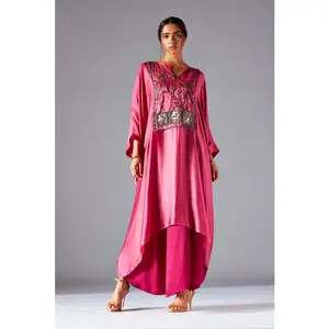 드레이프 된 Dhoti 여성 웨딩 드레스와 수출 품질 엘리시안 쿠르타 인도 수출업자의 저렴한 가격에 제공