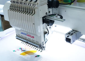 Nueva Máquina de Bordar de Una Cabeza para Camisetas, Ropa y Gorras con 12/15 Agujas - Product Image 4