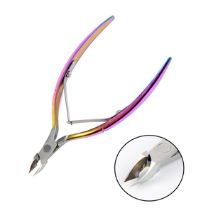 Coupe-ongles professionnel en acier inoxydable à pointe dentelée pour la mise en forme et l'élimination des cuticules - Product Image 2