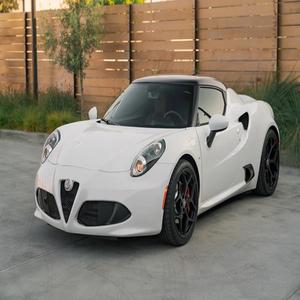 Alfa Romeo 4C USADO MÁS VENDIDO DE 2018 - Product Image 3