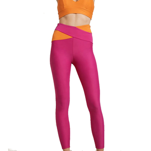 Ensembles de yoga pour femmes, design professionnel, logo personnalisé imprimé, haute qualité, écologiques, haut uni et bas grande taille pour vos entraînements - Product Image 4