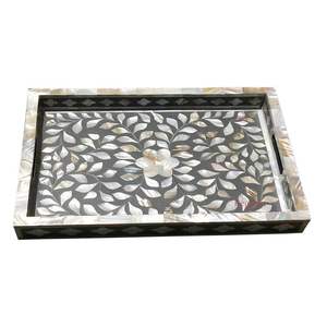 Bandeja DE SERVICIO DE MADERA hecha a mano con diseño y tamaño personalizados, elaborada para una durabilidad duradera y un aspecto clásico - Product Image 5