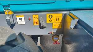 Chargeuse sur pneus Sunward 1200 kg neuve/d'occasion avec moteur Yanmar, composants principaux neufs et d'occasion incluant la pompe et l'engrenage - Product Image 3