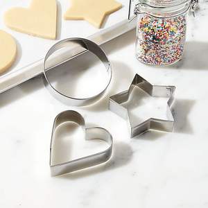 Durable metal <b>cookie</b> shape <b>cutter</b> helpful for shaping dough precisely for professional bakery results - Product Image 2