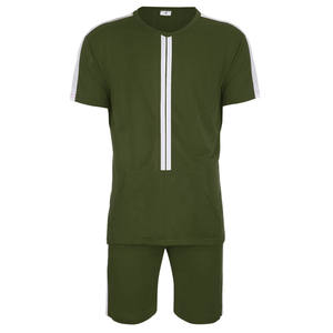 Ensemble d'été pour hommes de couleur verte, au prix de gros, vêtements de ville d'extérieur élégants et ajustés, ensembles d'été deux pièces au design personnalisé - Product Image 5