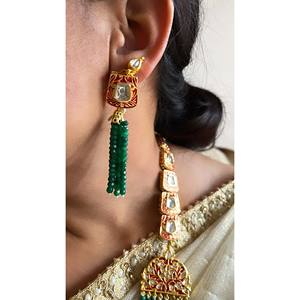 Collar de cuentas verdes Meenakari & Kundan con pendientes, juego de joyería fina chapada en oro para regalo con piedra de diamante de perla de cobre - Product Image 3