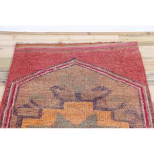 Tapis vintage 2,8 x 9,5 pieds, tapis turc, tapis géométrique rose - Product Image 4