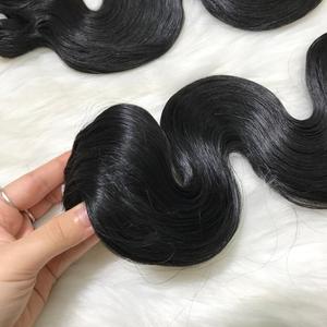 Paquete de cabello de trama virgen de onda del cuerpo Cabello vietnamita crudo de alta calidad Negro Un donante para mujeres negras - Product Image 3