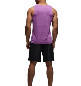 เสื้อกล้ามสำหรับผู้ชายและโลโก้ที่กำหนดเองสำหรับชุดลำลองและชุดออกกำลังกายสำหรับออกกำลังกายในฤดูร้อนแขนกุดสีทึบ - Product Image 2